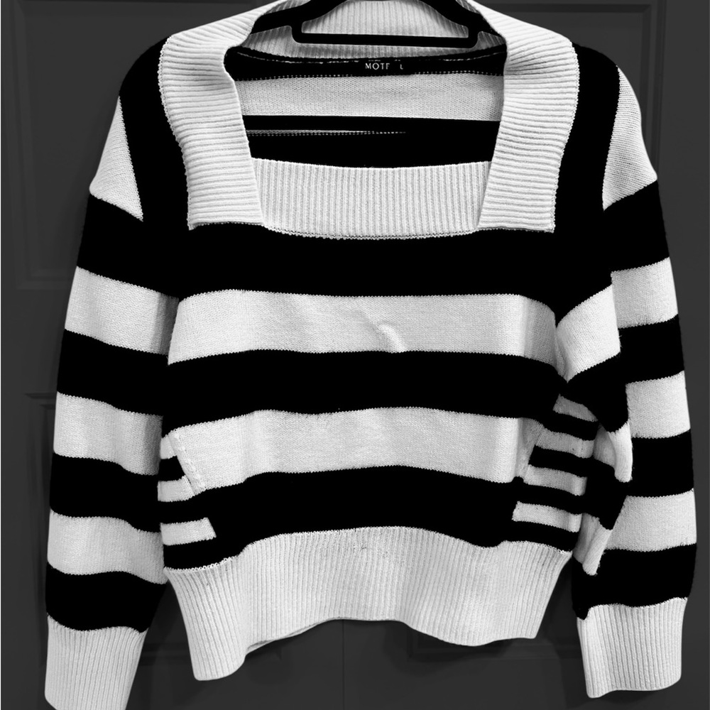 This black and white